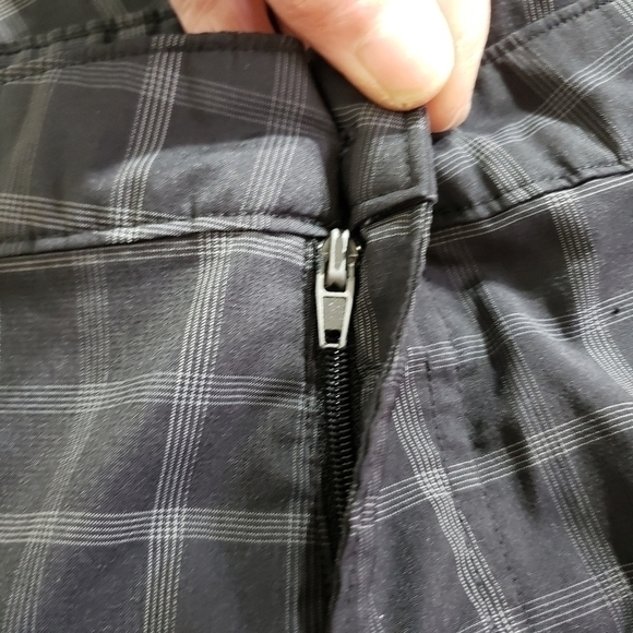 C9 CHAMPION Plaid Black Grey stretch flex golf shorts SZ 38 - Picture 8 of 8